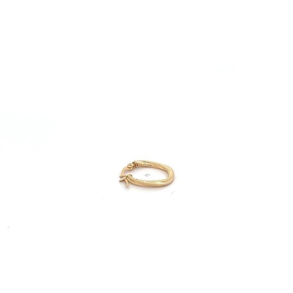 18K Gold Earring Hoop Oval Spiral textured One Piece Only - Picture 3 of 9